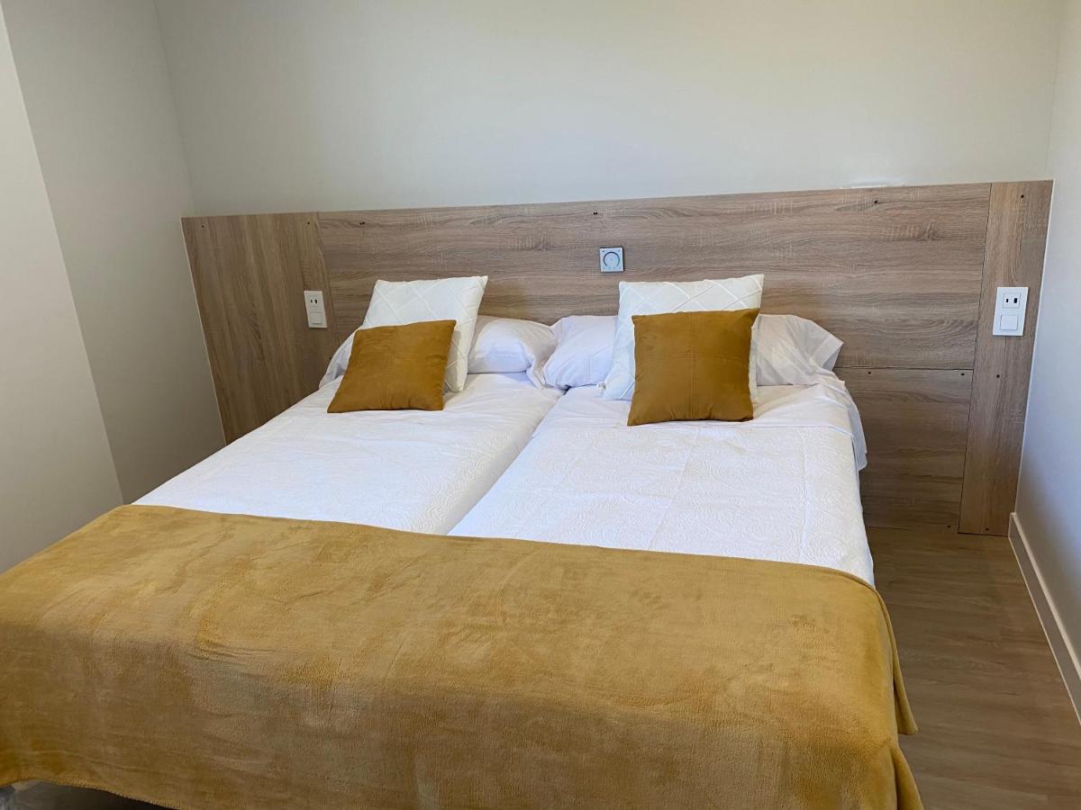 Apartamentos Tarela ปอร์ริญโญ ภายนอก รูปภาพ