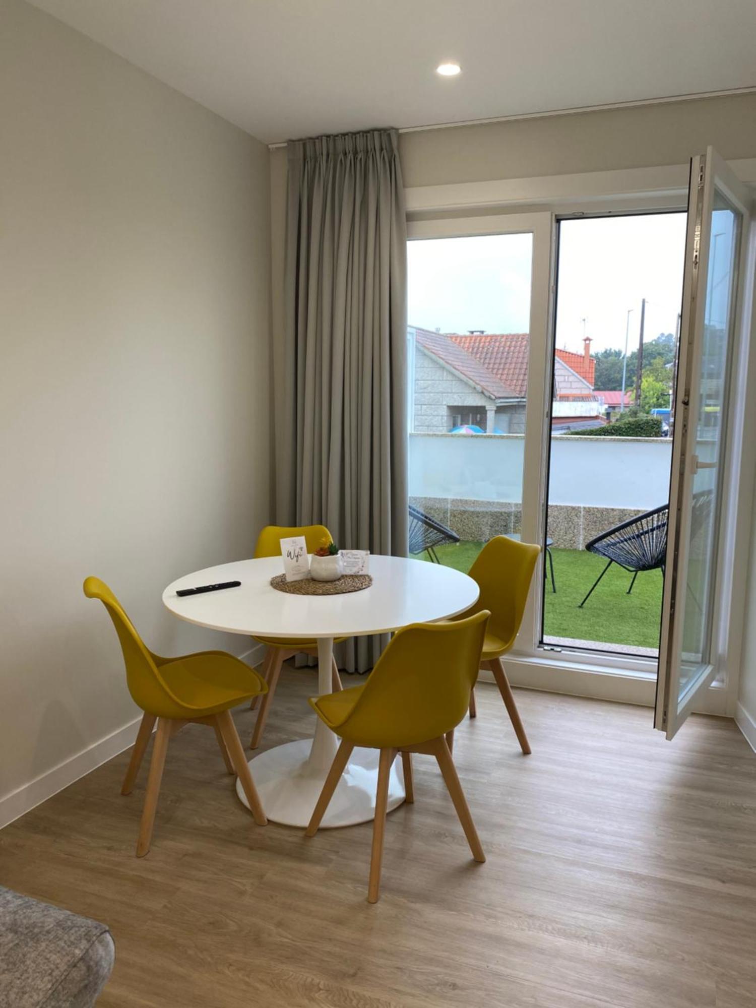 Apartamentos Tarela ปอร์ริญโญ ภายนอก รูปภาพ